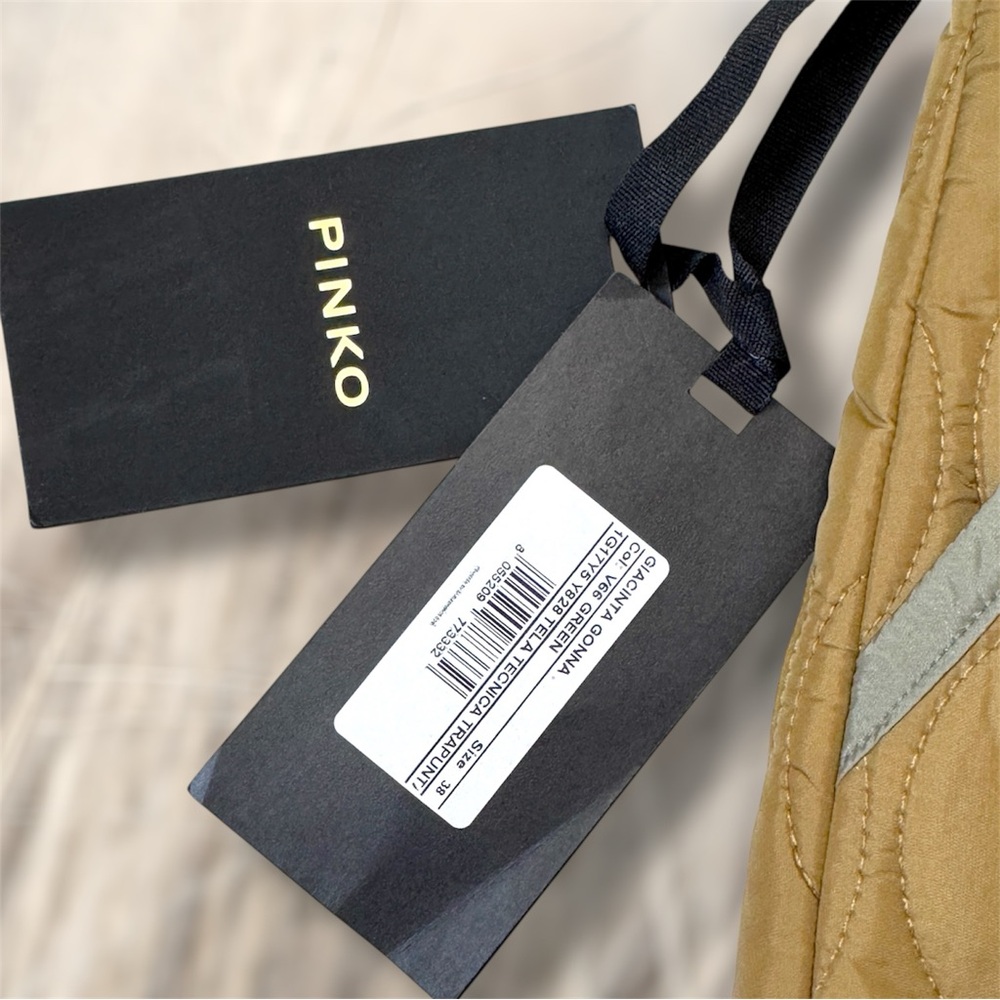 NWT Italian Luxury Pinko Quilted nylon Mini Skirt - Picture 4 of 8